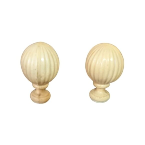 Vintage 1950s Ribbed Celluloid  Plastic Lamp Finials Set Of 2 Beige 2" - Picture 1 of 7